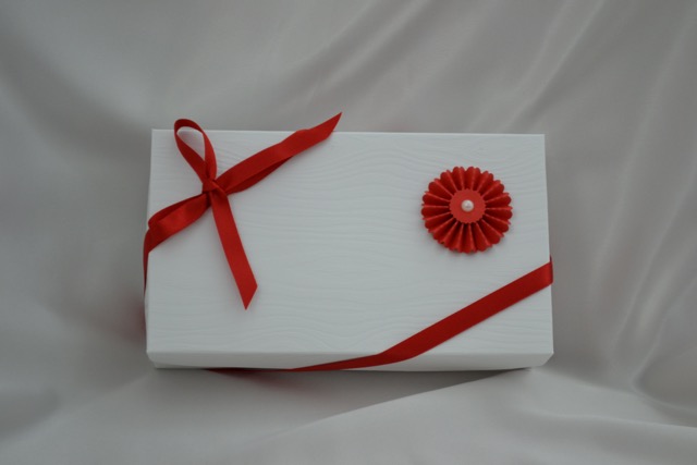 Oblong Gift Box.jpg